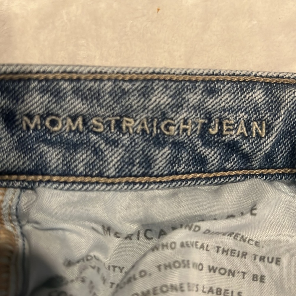 American Eagle Outfitters Light Blue Straight Leg Jeans - Picture 3 of 4